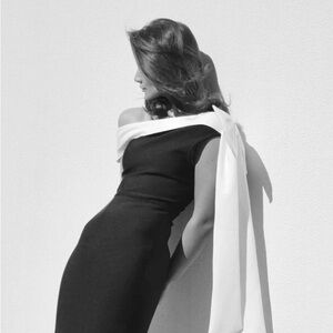 YOJANI BOUTIQUE
VALENTINA DRESS